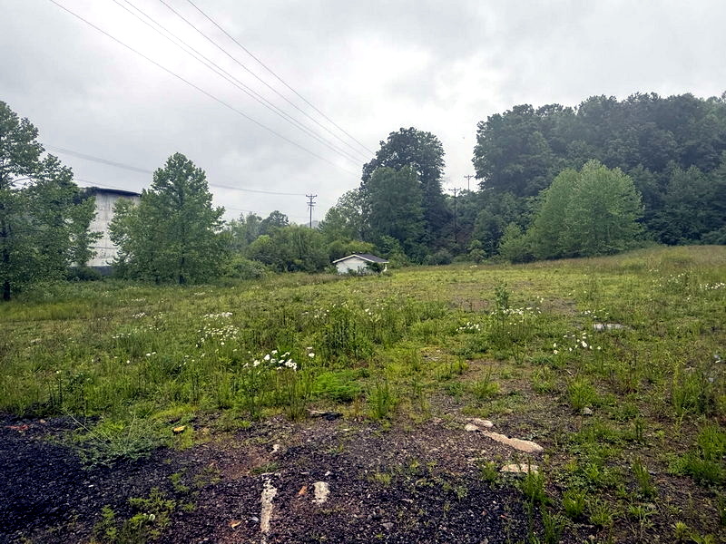 Lonesome Pine Drive-In - From Vermonter At Heart On Facebook (newer photo)